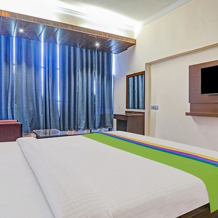Hotel The Golden Bird Agra  Bagian luar foto