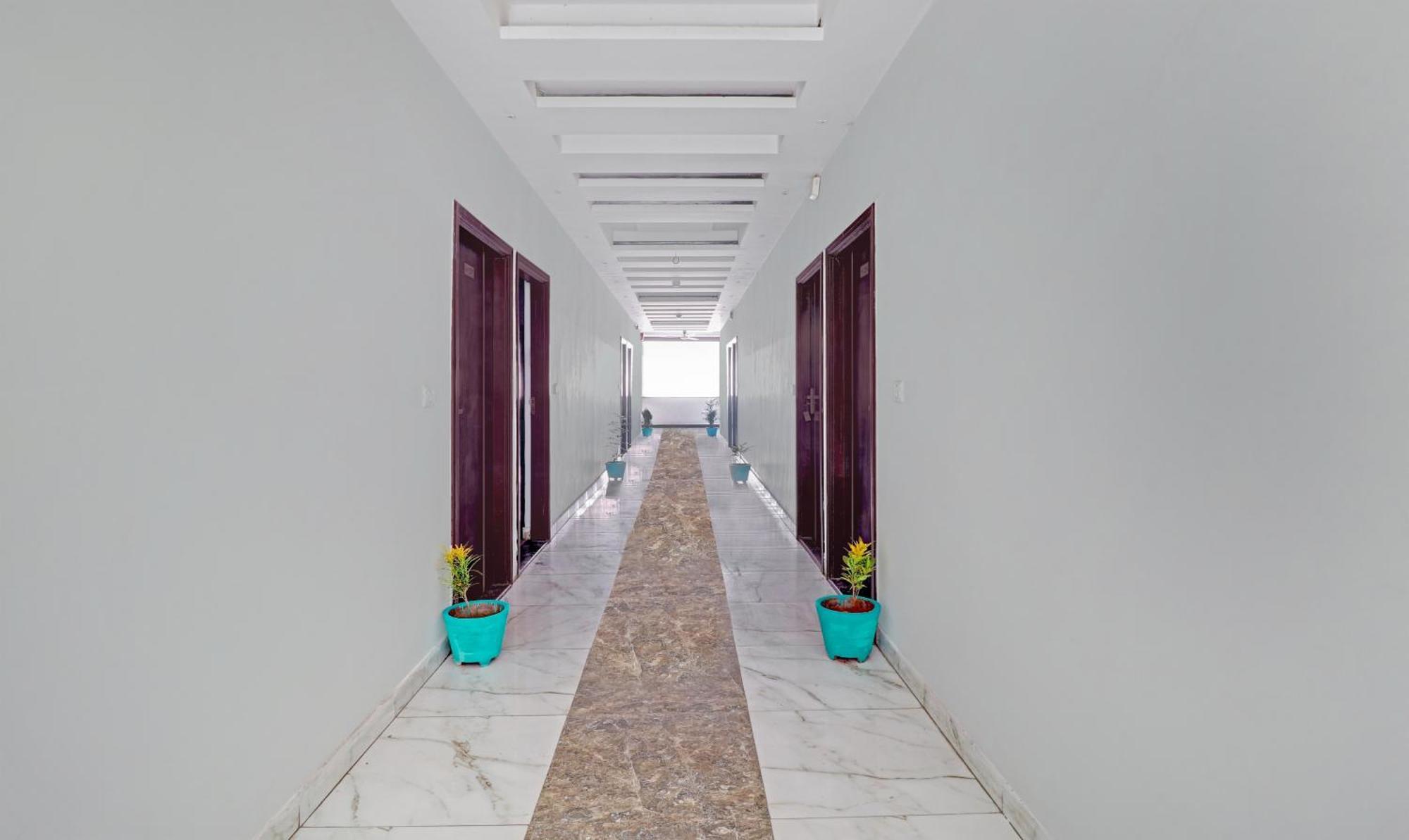 Hotel The Golden Bird Agra  Bagian luar foto
