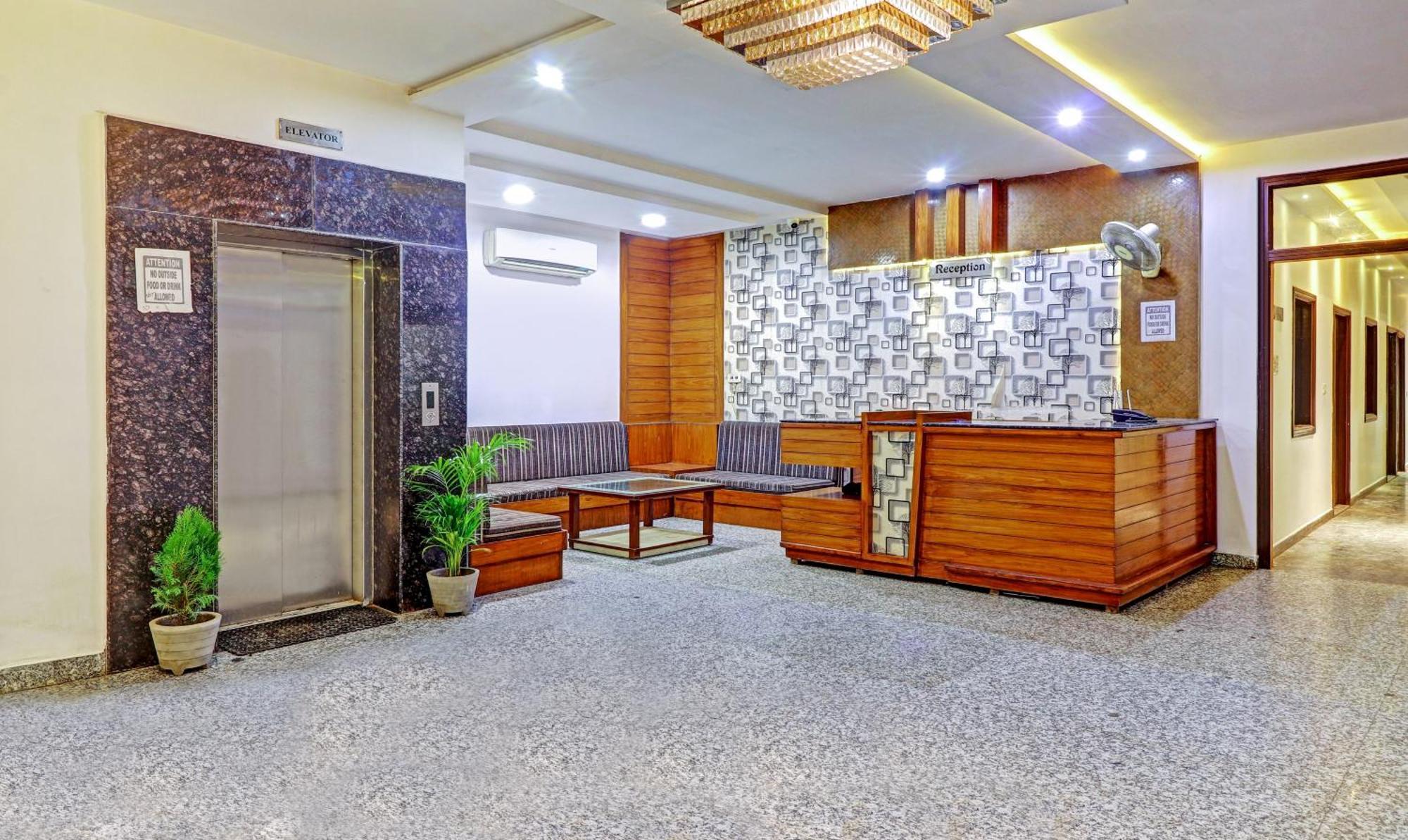 Hotel The Golden Bird Agra  Bagian luar foto