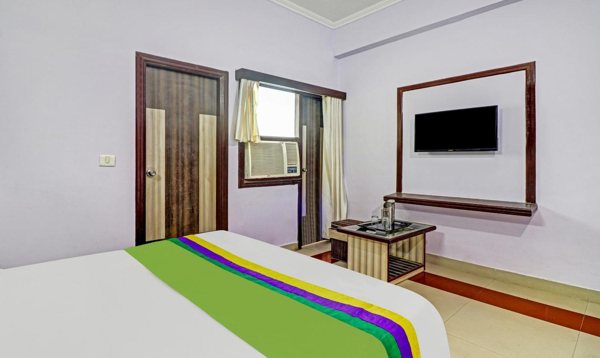 Hotel The Golden Bird Agra  Bagian luar foto