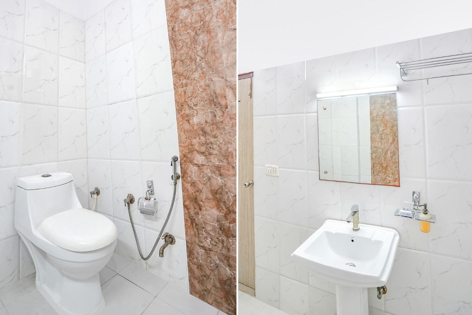 Hotel The Golden Bird Agra  Bagian luar foto