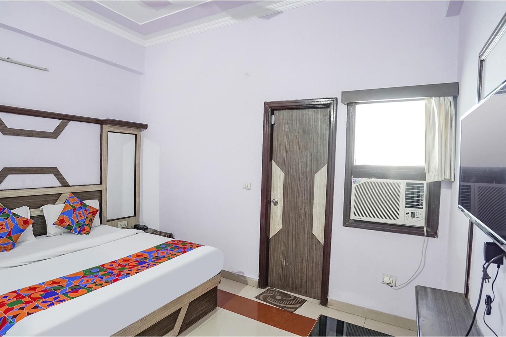 Hotel The Golden Bird Agra  Bagian luar foto